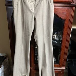 Beatiful women’s pants different sizes, what you can see on each pictures.